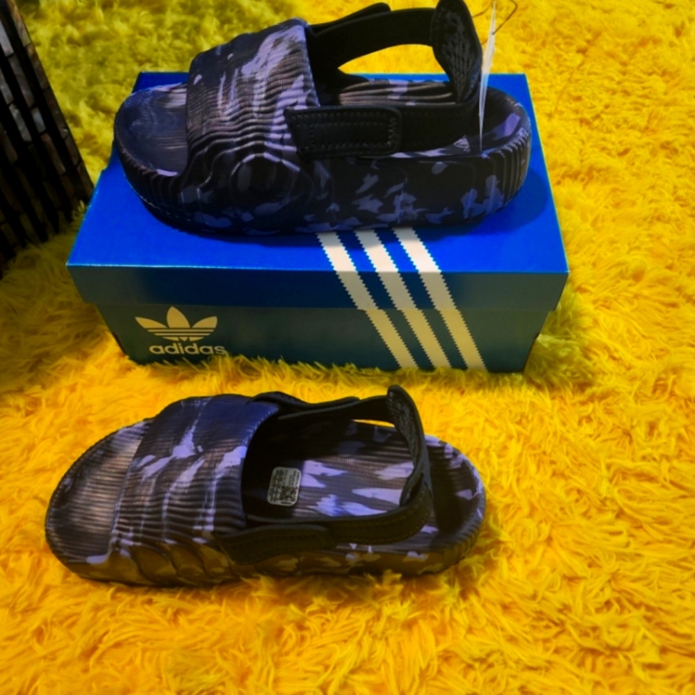 Adidas Adilette 22XLG sandals